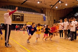 27. Hallensportfest der Rostocker Schulen 2011 - Rundenlauf