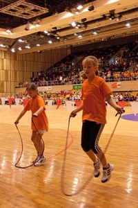 Seilspringen beim 27. Hallensportfest der Rostocker Schulen 2011