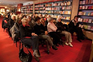 "Sie & Er" Lesung in der Universitätsbuchhandlung Weiland "Sie & Er" Lesung in der Universitätsbuchhandlung Weiland
