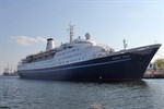 Marco Polo eröffnet Kreuzfahrtsaison 2011 in Warnemünde