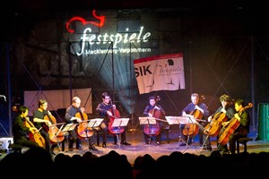 Cello Show Down der Festspiele Mecklenburg-Vorpommern in der Halle 207 Cello Show Down der Festspiele Mecklenburg-Vorpommern in der Halle 207