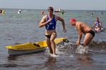 Rettungsschwimmer beim DLRG-Cup 2011 in Warnemünde