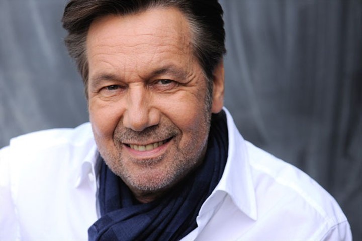 Sieben Fässer Wein Von Roland Kaiser
