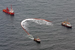 Ölbekämpfungsübung „BALEX DELTA 2004“ vom 25.– 26. August 2004 auf der Ostsee westlich der Warnemünde Reede