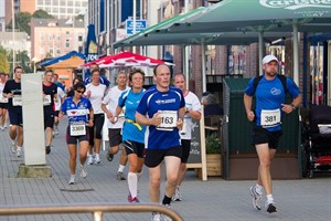 Zweiter Rostocker Firmenlauf am Stadthafen