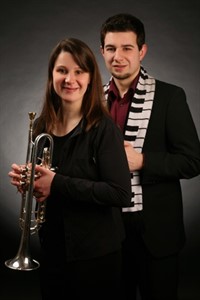 Das Duo „mondclee“ (Trompeterin Steffi Cleemann und Pianist Nico Neidel-Cleemann) zu Gast in der Bühne 602 Das Duo „mondclee“ (Trompeterin Steffi Cleemann und Pianist Nico Neidel-Cleemann) zu Gast in der Bühne 602