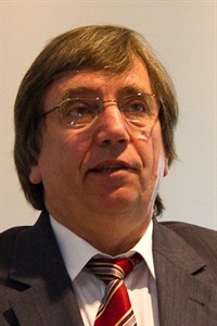 Rektor der HMT Rostock Prof. Christfried Göckeritz Rektor der HMT Rostock Prof. Christfried Göckeritz