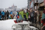 Snowboard-Session an der Rostocker Hafenkante