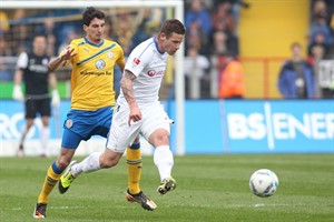 Timo Perthel (Hansa Rostock) sorgte in der 13. Minute für den Ausgleich gegen Braunschweig Timo Perthel (Hansa Rostock) sorgte in der 13. Minute für den Ausgleich gegen Braunschweig