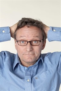 Frank Lüdecke ist am 3. Juni 2012 bei der Intensiv-Station, dem satirischen Monatsrückblick des NDR, im Rostocker Moya zu Gast Frank Lüdecke ist am 3. Juni 2012 bei der Intensiv-Station, dem satirischen Monatsrückblick des NDR, im Rostocker Moya zu Gast