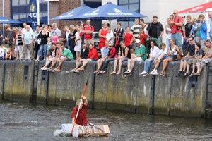 WIRO Papp Cup 2012 im Stadthafen mit dem Boot der „Papppearls“ 