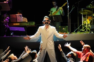 The Who's Tommy mit Marcus Melzwig in der Titelrolle The Who's Tommy mit Marcus Melzwig in der Titelrolle