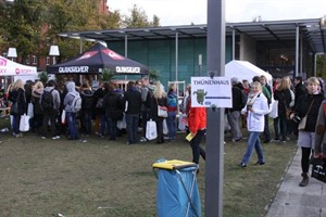 5000 Studierende informieren sich vor dem Semesterstart beim Campustag 5000 Studierende informieren sich vor dem Semesterstart beim Campustag