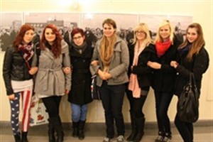 Jacqueline, Maria, Ariane, Marie, Ann-Kristin, Julia, Sophie von der Medizinischen Akademie Groß Klein