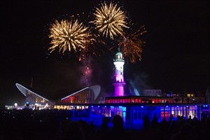 Leuchtturm in Flammen Warnemünde 2013 - Verkehrshinweise