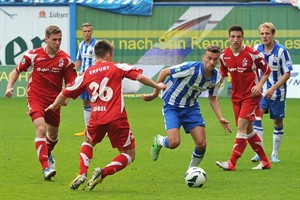 Hansa Rostock und Rot-Weiß Erfurt trennen sich torlos Hansa Rostock und Rot-Weiß Erfurt trennen sich torlos