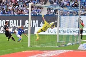 Mit seinem dritten Saisontreffer macht David Blacha den Sieg von Hansa Rostock gegen den VfB Stuttgart II perfekt