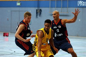 Rostock Seawolves besiegen Alba Berlin 2 in der Vorbereitung mit 84:69 - Hungrig nach Erfolg Steffen Stöhr (12) Rostock Seawolves besiegen Alba Berlin 2 in der Vorbereitung mit 84:69 - Hungrig nach Erfolg Steffen Stöhr (12)