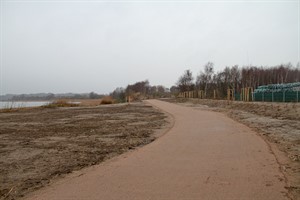  Der neue Rad- und Wanderweg am Gehlsdorfer Ufer fehlt noch auf vielen Karten.