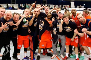 EBC Rostock Seawolves besiegen Alba Berlin II mit 79:66 und sichern sich vorzeitig die Meisterschaft der 1. Regionalliga Nord EBC Rostock Seawolves besiegen Alba Berlin II mit 79:66 und sichern sich vorzeitig die Meisterschaft der 1. Regionalliga Nord