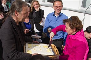 Zur Feier des Tages gibt es eine Torte