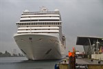 Erstanlauf des Kreuzfahrtschiffes „MSC Poesia“ in Warnemünde