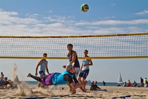 Das Herrenfinale beim Inchez-Cup 2014 am Strand von Warnemünde