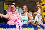 Auf mehreren LKWs wurde getanzt und gefeiert.