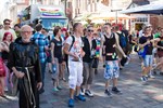 Jüngere und Ältere, in Alltagsklamotten und mit bizarren Vorlieben - beim CSD war wieder eine vielfältige Bandbreite zu sehen.