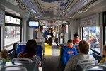Im Innenraum der neuen Straßenbahnen zieren Himmelfotografien eines Rostocker Fotografen die Decken. Im sogenannten Ruhebereich, wo die Sitze sind, gibt es einen blauen Schönwetter-Himmel. Im Mulitfunktionsbereich ist der Himmel dramatischer.