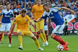 Hansa Rostock unterliegt Holstein Kiel mit 0:2 Hansa Rostock unterliegt Holstein Kiel mit 0:2