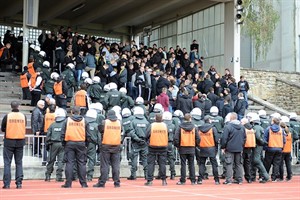 Dortmund-Ultras sorgten für 90 Minuten Verzögerung