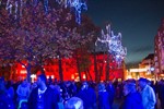 Uni-Platz leuchtet bunt in der 13. Rostocker Lichtwoche 