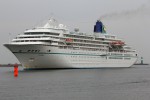 Neues ZDF-Traumschiff „MS Amadea“ in Warnemünde zu Gast