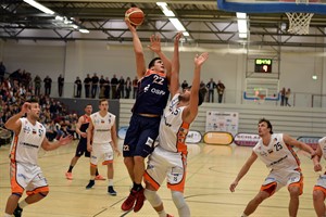 Die Rostock Seawolves (im Bild: André Murillo) unterliegen den Iserlohn Kangaroos (Foto: Stefan Junghanns) Die Rostock Seawolves (im Bild: André Murillo) unterliegen den Iserlohn Kangaroos (Foto: Stefan Junghanns)