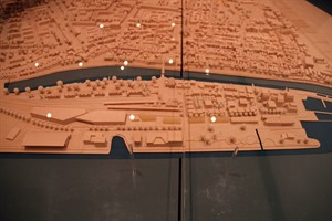 Modell der Bebauung nach dem aktualisierten Funktionsplan für die Mittelmole