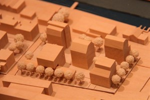 Hochhaus-Quintett an der Nordspitze der Warnemünder Mittelmole als „maßvolle städtebauliche Dominante“