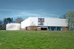 Visualisierung des Schaudepots der Rostocker Kunsthalle: Blick vom Schwanenteich (Bild: KOE Rostock)