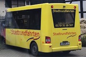 Auffälliger Stadtrundfahrtenbus gestohlen