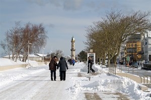 Schnee und Eis in Rostock - der Winterdienst läuft auf Hochtouren Schnee und Eis in Rostock - der Winterdienst läuft auf Hochtouren