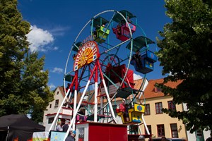 Riesenrad auf dem Alten Markt Riesenrad auf dem Alten Markt