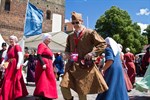 Firlitanz aus Soest zeigt alte Tänze in mittelalterlichen Kostümen
