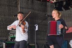 Folklore auf dem Universitätsplatz mit TroubaDuo aus Lübeck