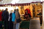 Historisches Lager des Hansevolkes zu Lübeck am Ziegenmarkt am Fuße der Marienkirche