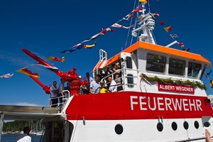 Beim Tag der offenen Tür bei der Feuerwehr Groß Klein gibt es auch das neue Feuerlöschboot „Albert Wegener“ zu sehen (Foto: Archiv)