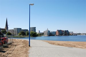 Weiterer Abschnitt des Warnow-Geh- und Radweges im Osthafen fertig (Foto: Hanse- und Universitätsstadt Rostock, Presse- und Informationsstelle)