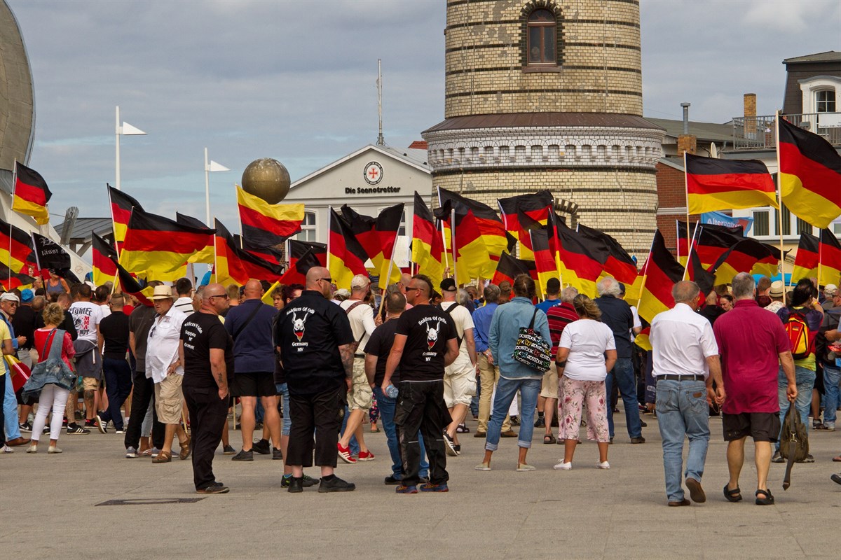 AfDAufzug und Gegendemos in Rostocks Innenstadt RostockHeute