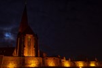 Anfangs war es noch ziemlich wolkig, wie hier an der Petrikirche in Rostock, dann gab es freie Sicht auf den Blutmond - Mondfinsternis 2019