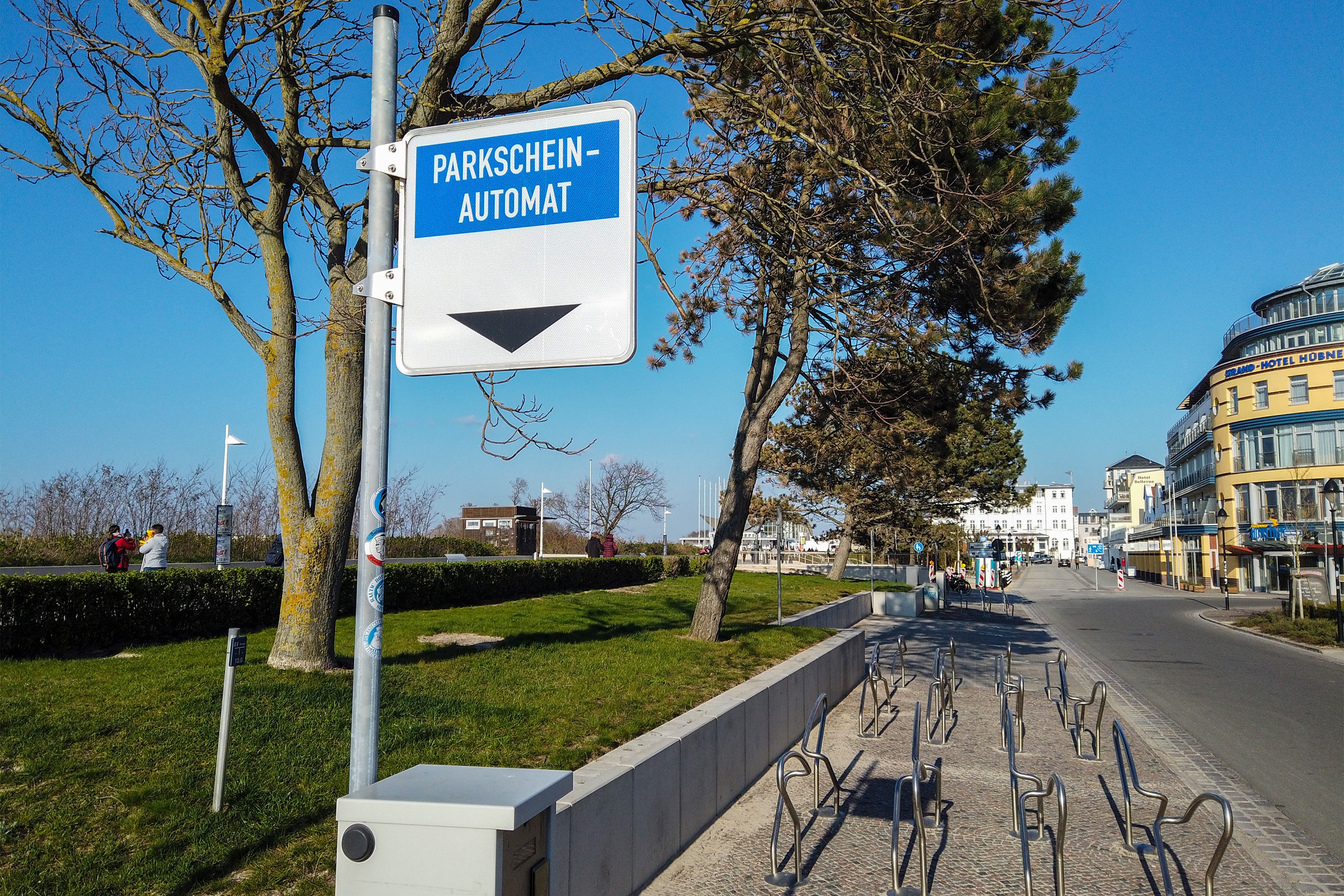 Wieviel Kostet Das Parken Am Kirchenplatz In Warnemünde Kostenlos Parken www.rostock-heute.de