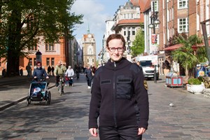 Anita Hemp ist als Cityvogt in Rostocks Innenstadt unterwegs Anita Hemp ist als Cityvogt in Rostocks Innenstadt unterwegs